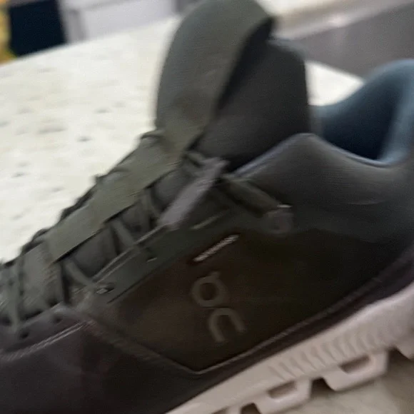 On Running Men's Dark Green Sneakers - Picture 3 of 3